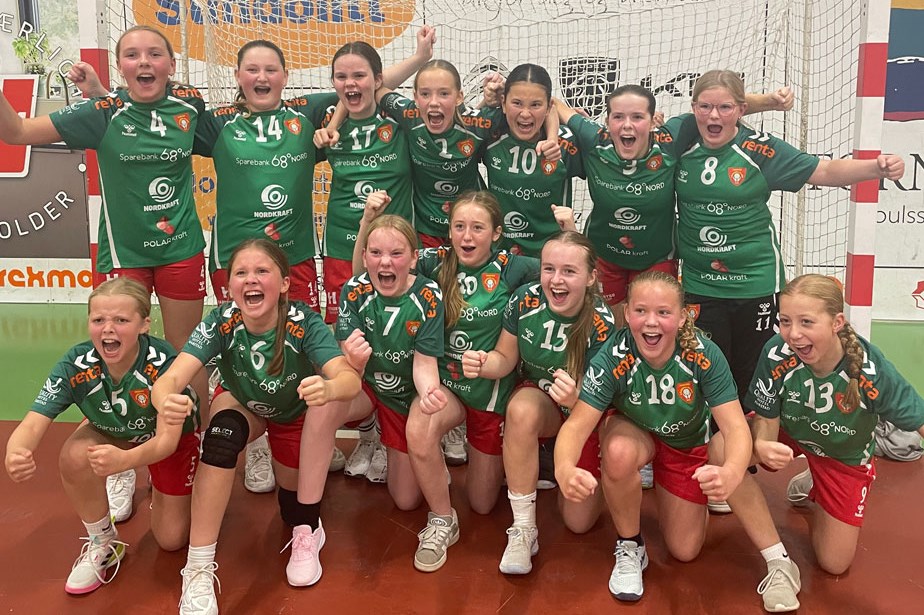 Harstad HK Jenter-12: Storsuksess på og utenfor banen